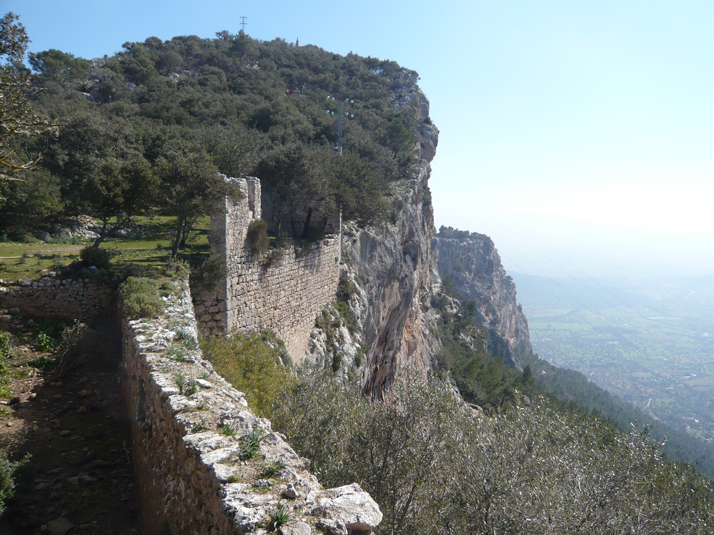 Live the adventure in the castle from the Moorish times