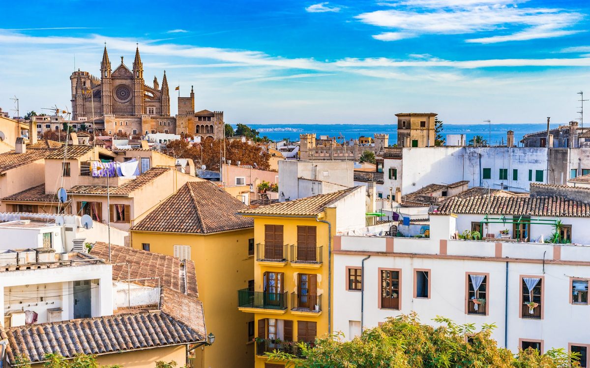 Mallorca on foot: discover the largest island of the Balearic Islands